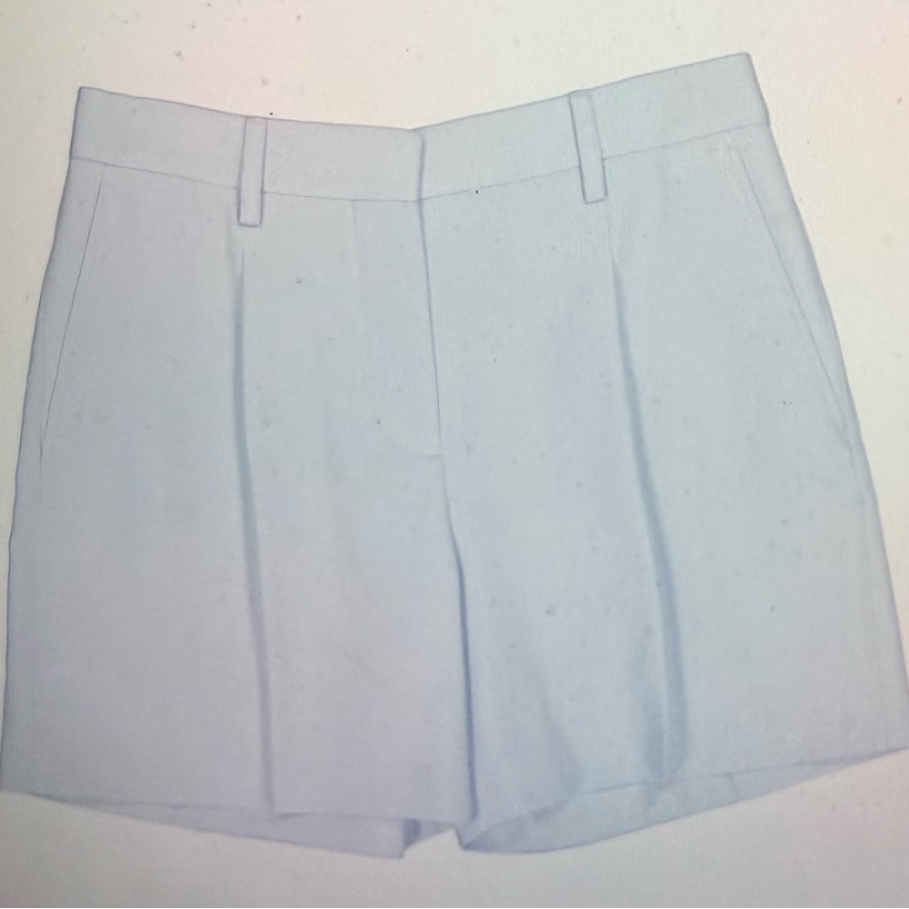 Burberry, new with tags pale Blue Women's tailored Shorts size 6 - Picture 4 of 10